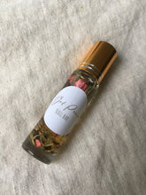 Load image into Gallery viewer, Cuticle Oil 10ml Roller - GetPressed.NailBar