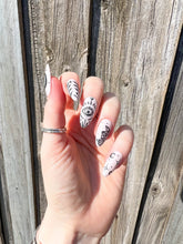 Load image into Gallery viewer, White witch - GetPressed.NailBar
